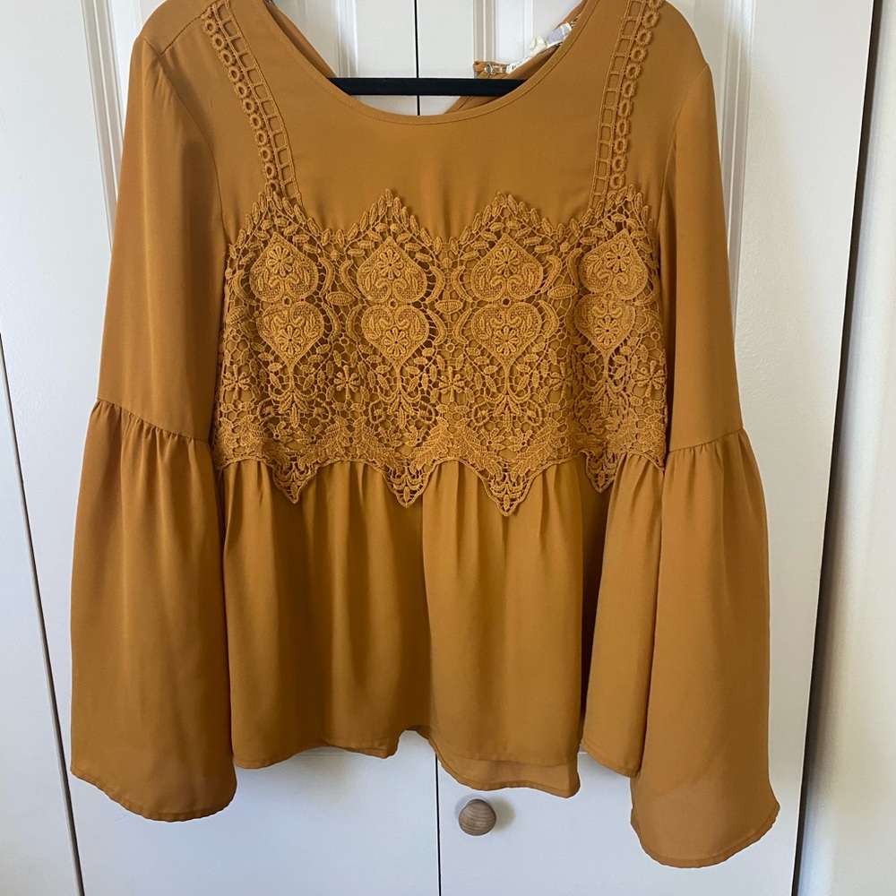 Jolt Blouse Size L